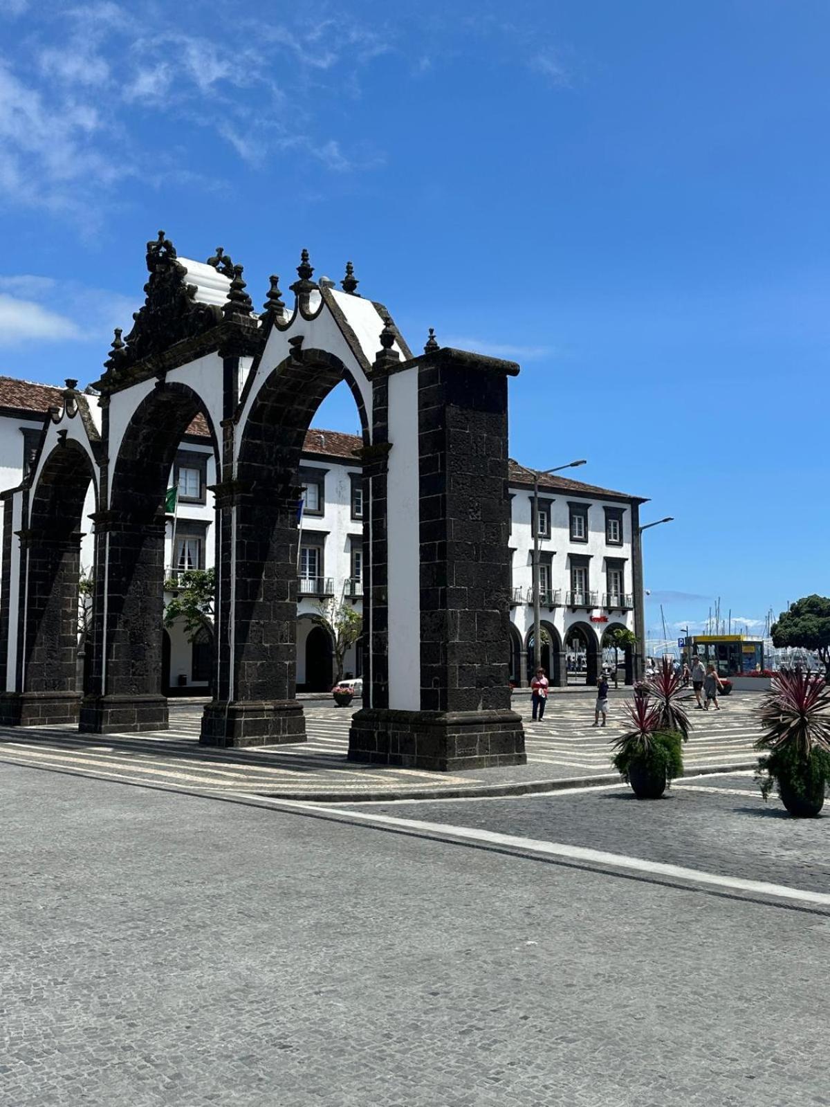 Azor International Apartment I Ponta Delgada Dış mekan fotoğraf